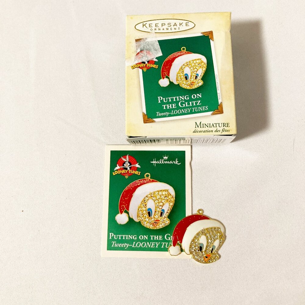 Hallmark Looney Tunes Tweety Putting on the Glitz Mini Ornament 2004 Box